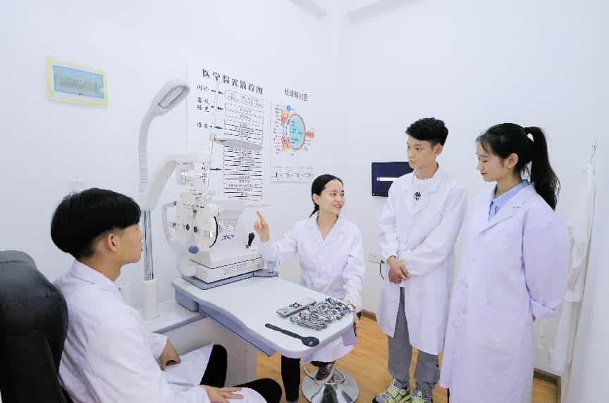 眼视光技术（实训室2）